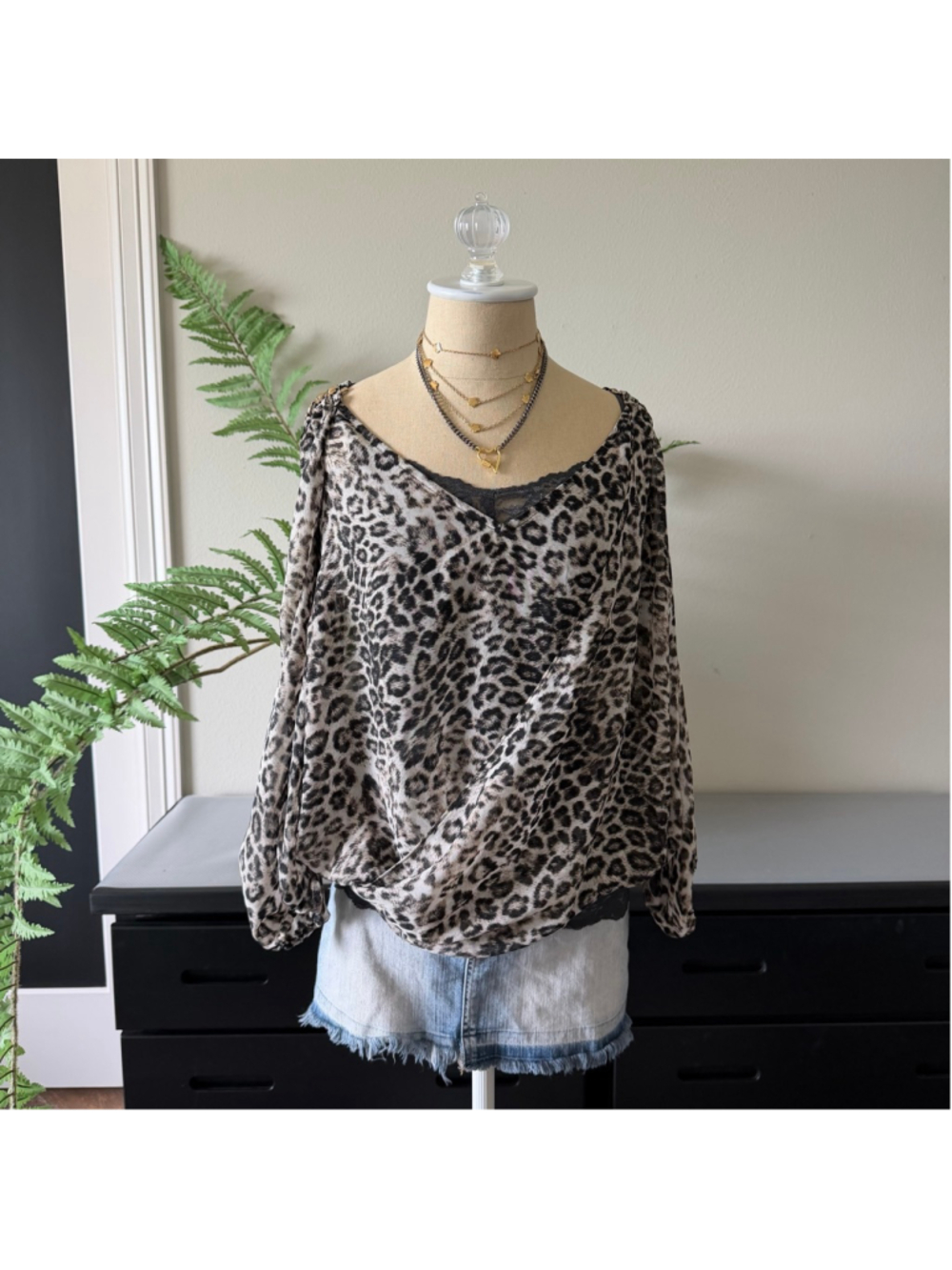 Jennifer Lopez Cheetah Print McBling Boho Flowy Tulle Top Y2K